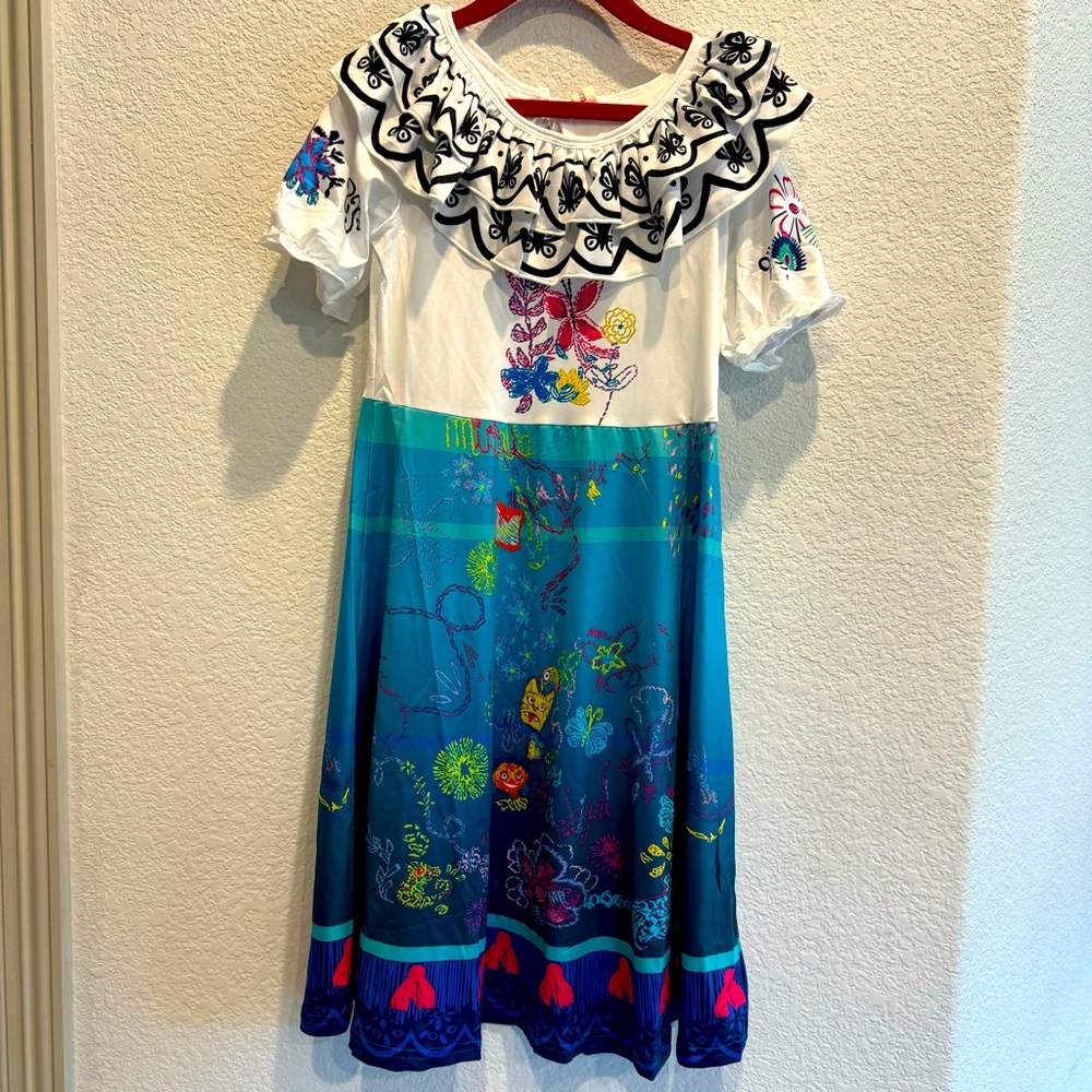 NWT Disney Encanto Mirabel Costume Dress - kids size 6-7 (130)